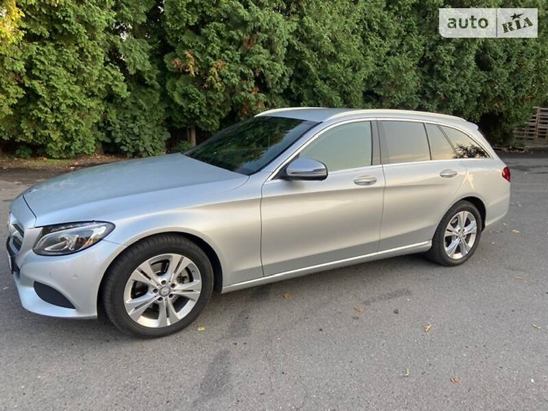 Універсал Mercedes-Benz C-Class 2016 в Ужгороді