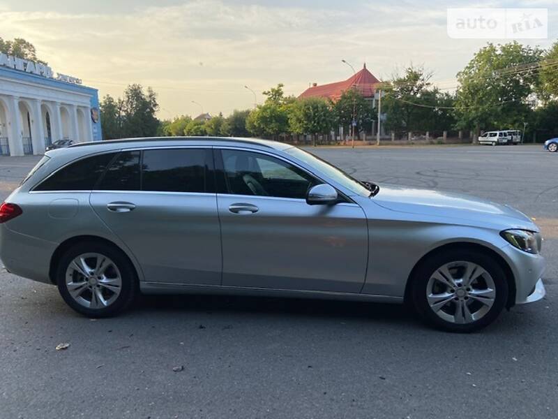 Універсал Mercedes-Benz C-Class 2016 в Ужгороді