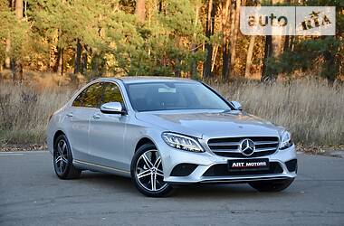 Седан Mercedes-Benz C-Class 2019 в Києві