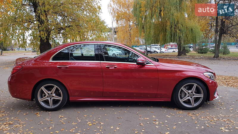 Седан Mercedes-Benz C-Class 2018 в Киеве