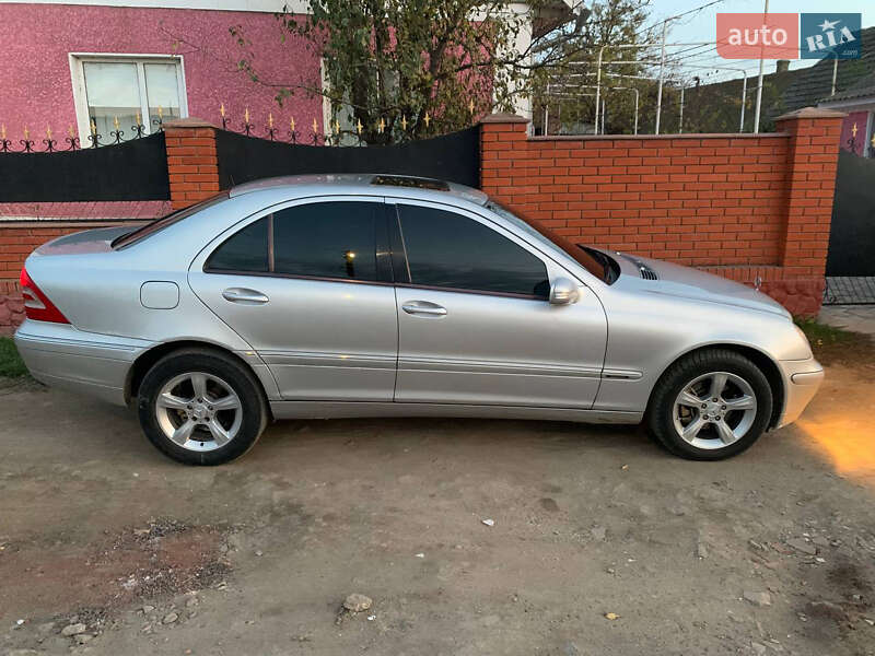 Седан Mercedes-Benz C-Class 2000 в Измаиле