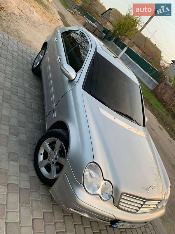Седан Mercedes-Benz C-Class 2000 в Измаиле