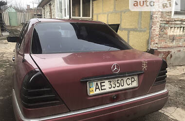 Седан Mercedes-Benz C-Class 1994 в Бахмуте