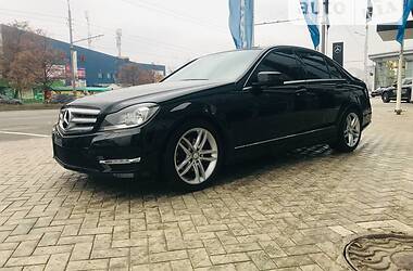 Седан Mercedes-Benz C-Class 2013 в Харкові