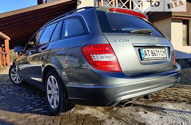 Універсал Mercedes-Benz C-Class 2012 в Косові