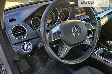 Універсал Mercedes-Benz C-Class 2012 в Косові