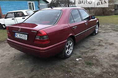 Седан Mercedes-Benz C-Class 1994 в Шацке