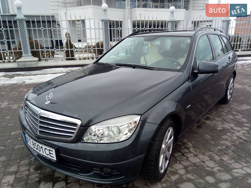 Mercedes-Benz C-Class 2010