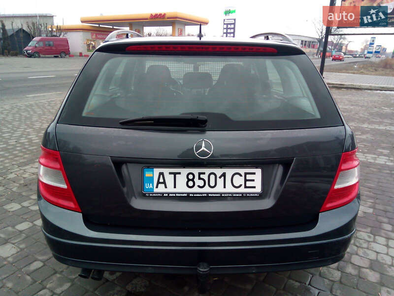 Універсал Mercedes-Benz C-Class 2010 в Снятині