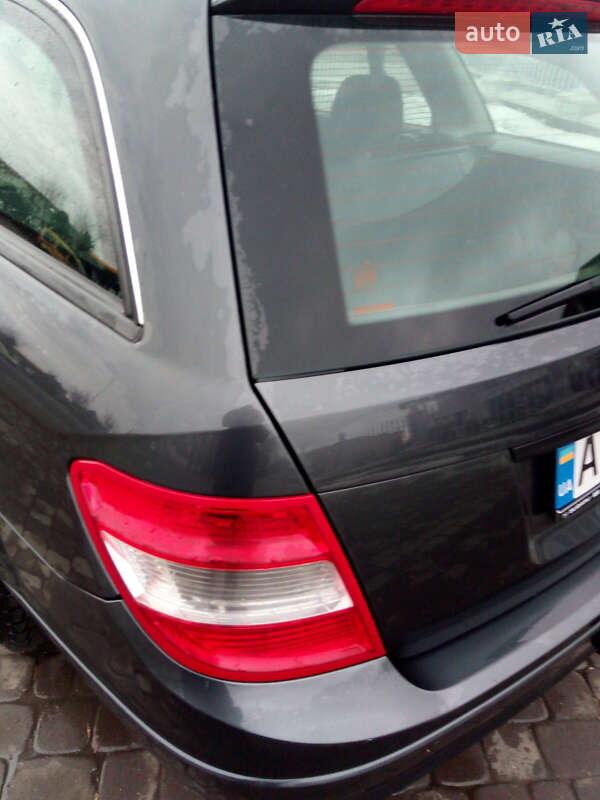 Універсал Mercedes-Benz C-Class 2010 в Снятині