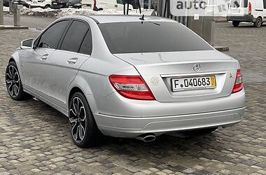 Седан Mercedes-Benz C-Class 2009 в Мукачево