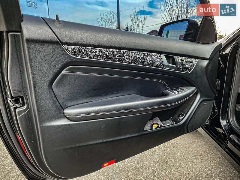 Купе Mercedes-Benz C-Class 2012 в Киеве