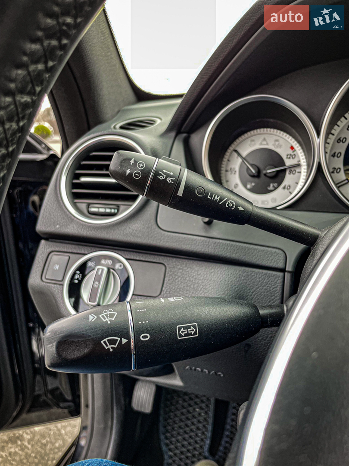 2012 Mercedes-Benz C-klasse - мініатюра 61