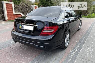 Седан Mercedes-Benz C-Class 2012 в Львові