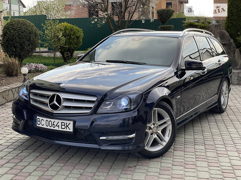 Універсал Mercedes-Benz C-Class 2011 в Львові