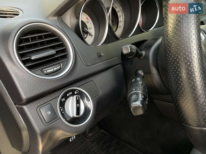 Универсал Mercedes-Benz C-Class 2011 в Львове