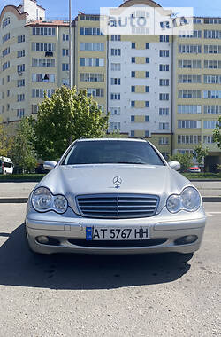 Універсал Mercedes-Benz C-Class 2003 в Івано-Франківську