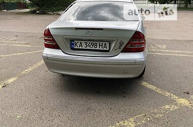 Седан Mercedes-Benz C-Class 2000 в Києві