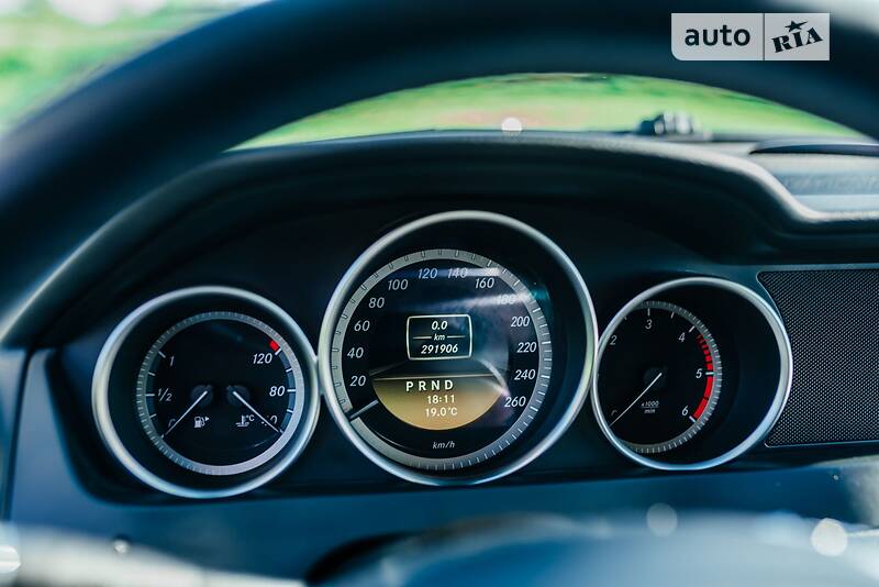 Универсал Mercedes-Benz C-Class 2011 в Ровно