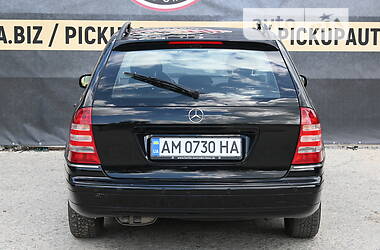 Универсал Mercedes-Benz C-Class 2004 в Бердичеве