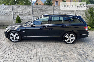 Универсал Mercedes-Benz C-Class 2009 в 