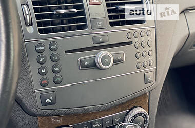 Универсал Mercedes-Benz C-Class 2009 в 