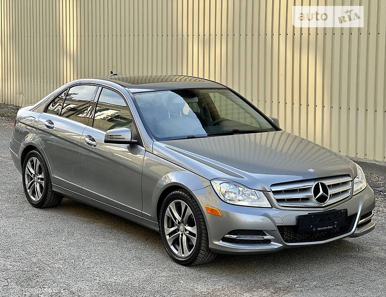 Седан Mercedes-Benz C-Class 2013 в Києві