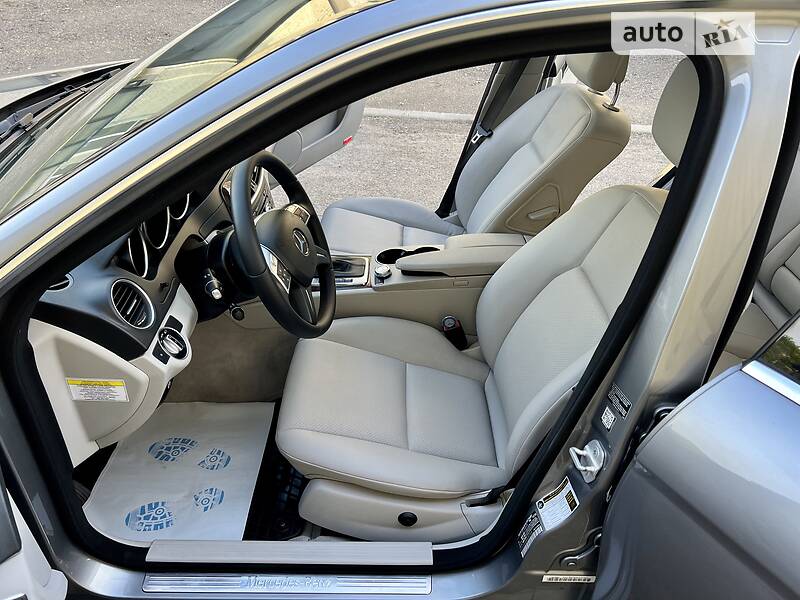 Седан Mercedes-Benz C-Class 2013 в Києві