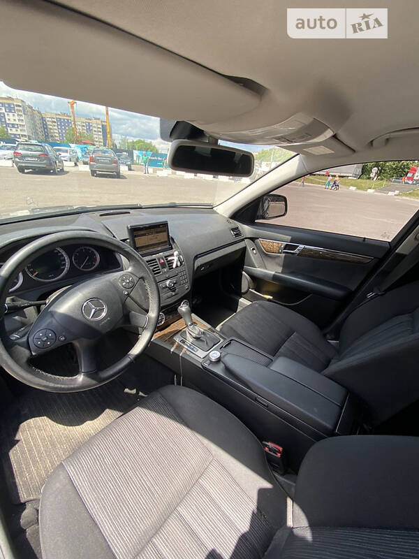 Седан Mercedes-Benz C-Class 2009 в Львове