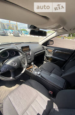 Седан Mercedes-Benz C-Class 2009 в 