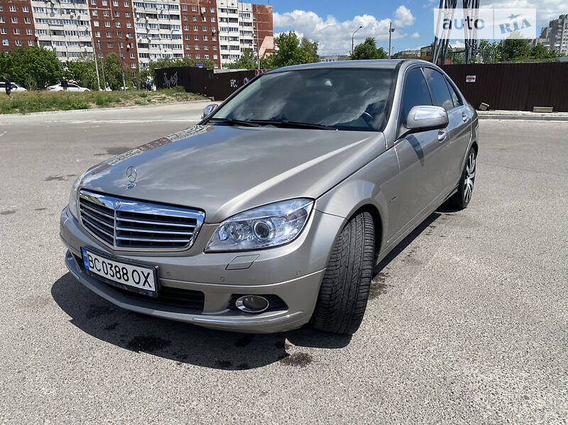 Седан Mercedes-Benz C-Class 2009 в Львове