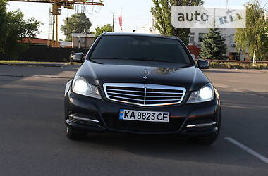 Седан Mercedes-Benz C-Class 2012 в Києві