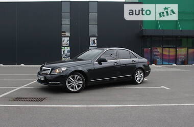 Седан Mercedes-Benz C-Class 2012 в Києві