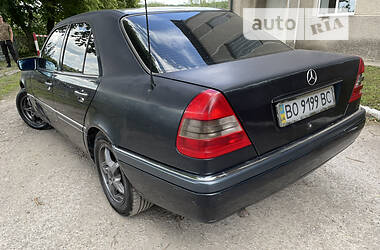 Седан Mercedes-Benz C-Class 1996 в Бучачі