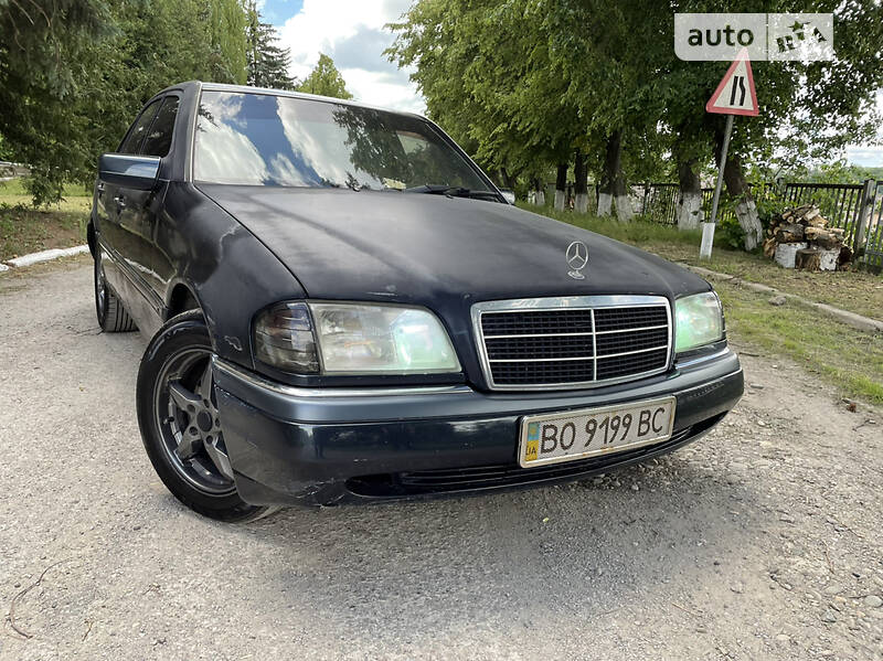 Седан Mercedes-Benz C-Class 1996 в Бучачі