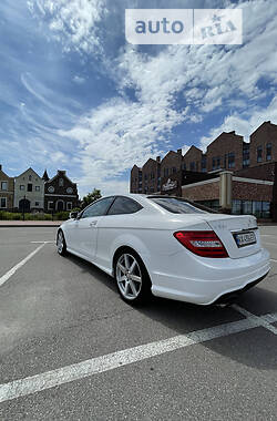 Купе Mercedes-Benz C-Class 2013 в 