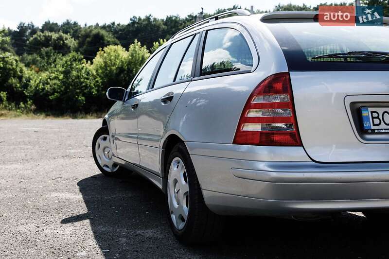 Универсал Mercedes-Benz C-Class 2005 в Городке