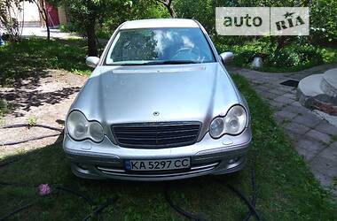 Седан Mercedes-Benz C-Class 2006 в Киеве