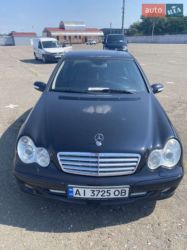 Седан Mercedes-Benz C-Class 2006 в Киеве
