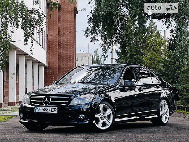 Седан Mercedes-Benz C-Class 2010 в 