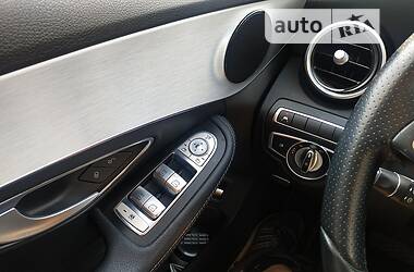 Універсал Mercedes-Benz C-Class 2017 в 