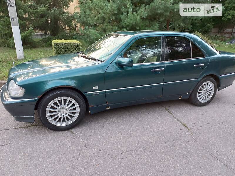 Седан Mercedes-Benz C-Class 1998 в Кропивницькому