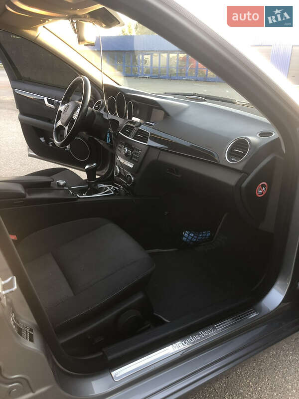 Универсал Mercedes-Benz C-Class 2012 в Хмельницком