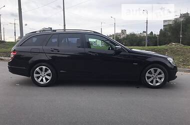 Универсал Mercedes-Benz C-Class 2010 в 