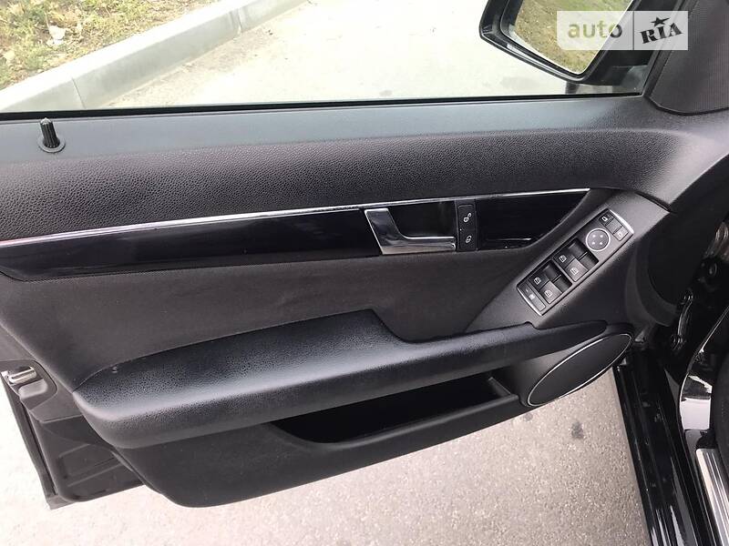 Универсал Mercedes-Benz C-Class 2010 в Днепре