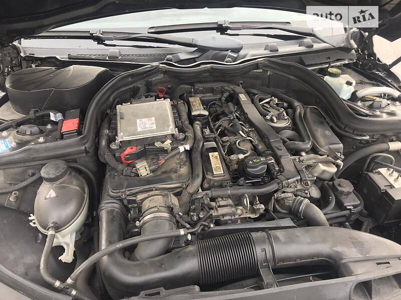 Универсал Mercedes-Benz C-Class 2010 в Днепре