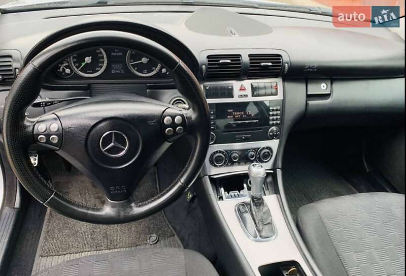Седан Mercedes-Benz C-Class 2007 в Староконстантинове