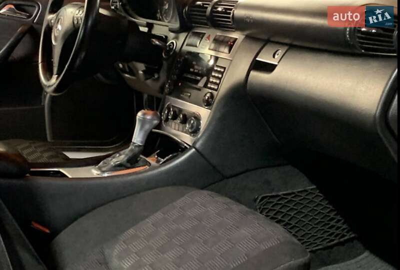 Седан Mercedes-Benz C-Class 2007 в Старокостянтинові