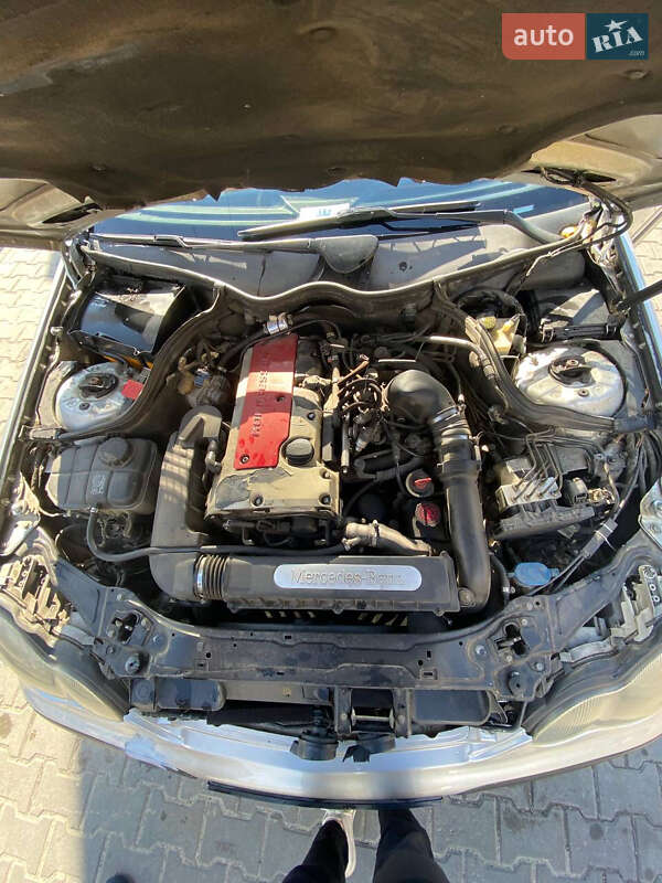 Седан Mercedes-Benz C-Class 2000 в Днепре