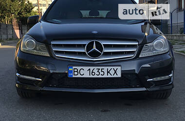 Універсал Mercedes-Benz C-Class 2011 в Львові